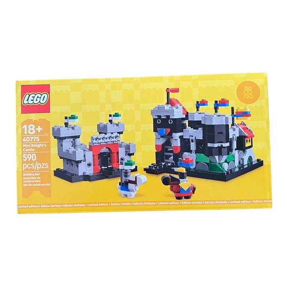 LEGO 40775 Mini Knight’s Castle Limited Edition Collectible Building Block Set - Picture 1 of 2